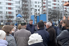 Дмитрий Благов провел обход территории на улице Рабочая