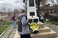 Молодёжная палата района провела серию мемориально-патронатных акций